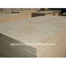 High Quality Pine Plywood (18*1220*2440MM)